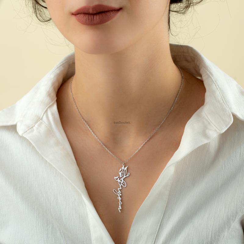 Kişiye%20Özel%20925%20Ayar%20Dik%20Çiçekli%20İsim%20Kolye