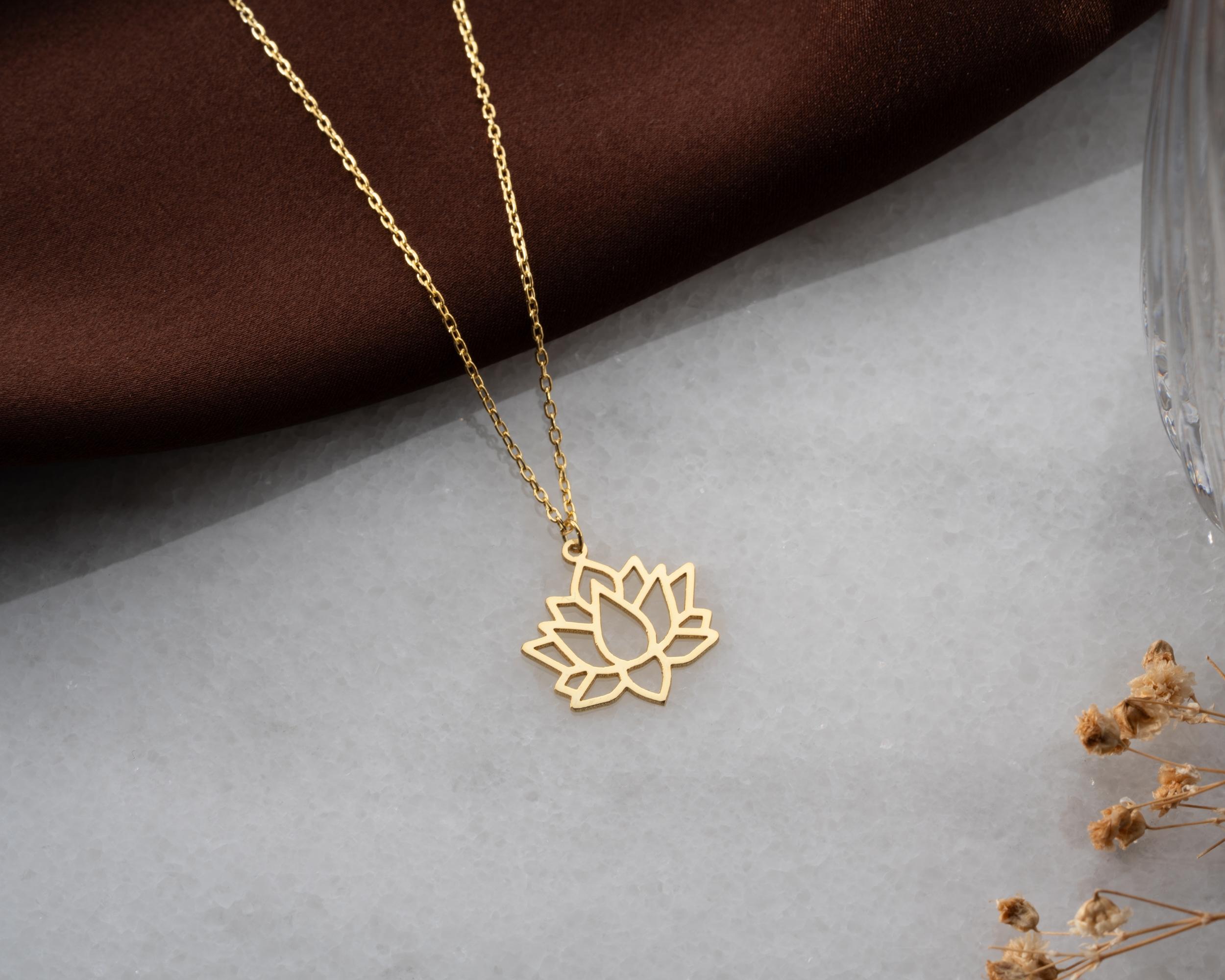 Kişiye Özel 925 Ayar Zarif Lotus Kolye