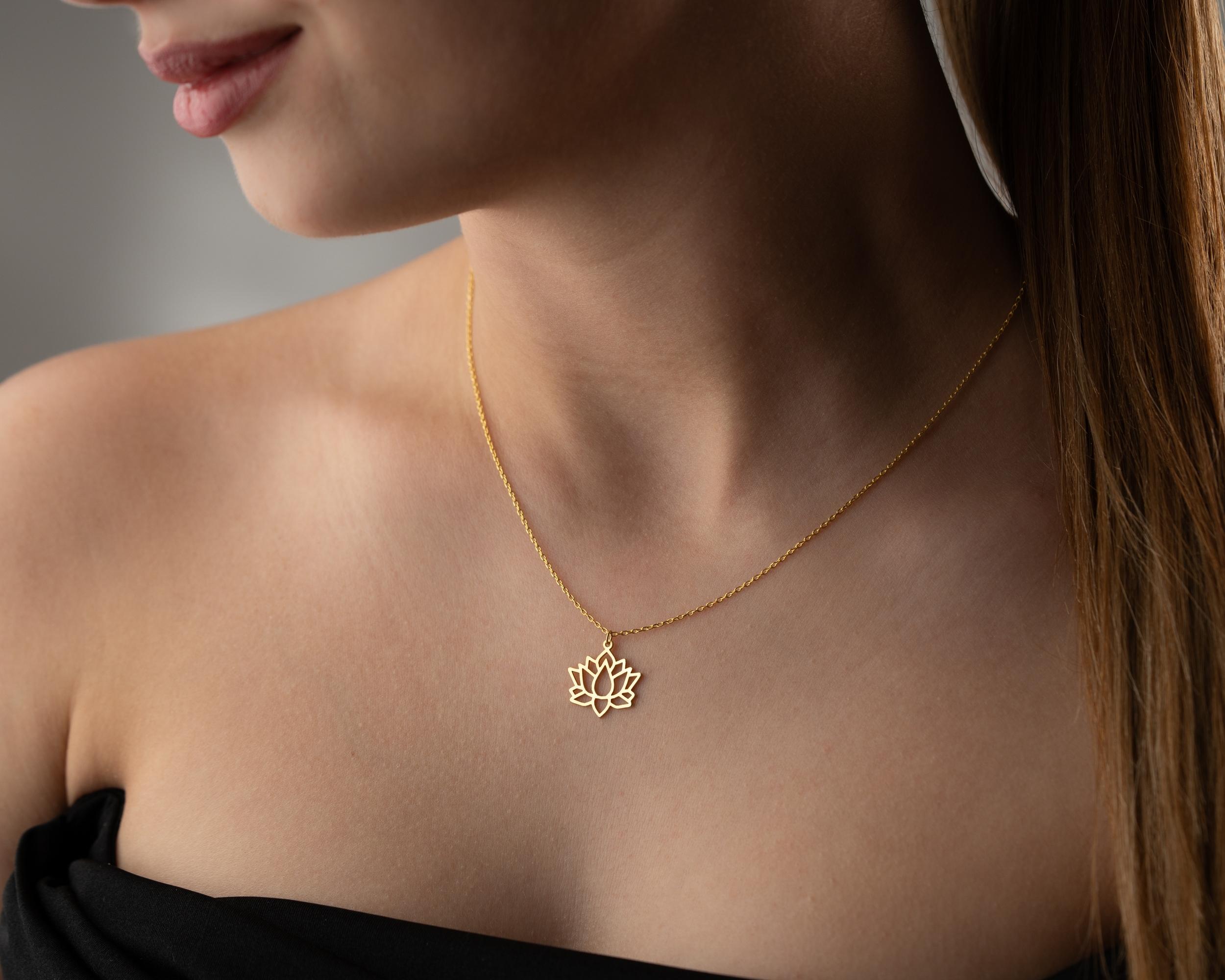 Kişiye Özel 925 Ayar Zarif Lotus Kolye